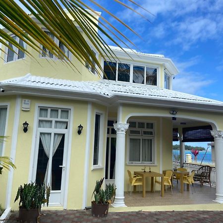 Villa Bella Charming Beachfront Guesthouse Blue Bay Zewnętrze zdjęcie