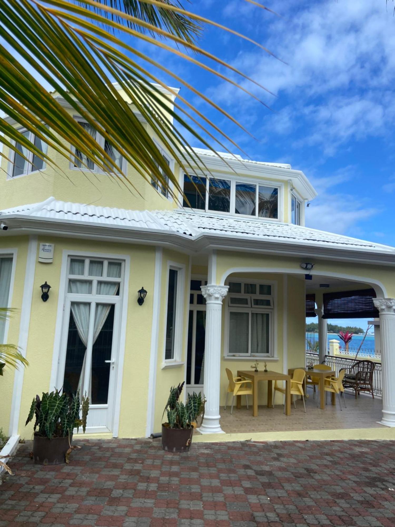Villa Bella Charming Beachfront Guesthouse Blue Bay Zewnętrze zdjęcie