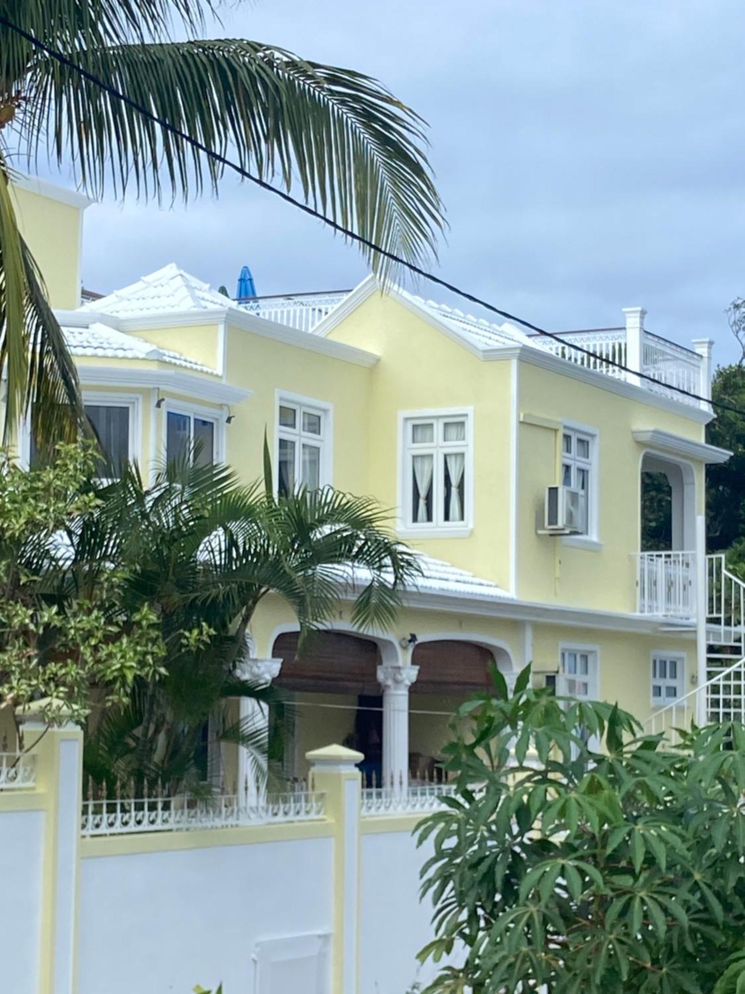 Villa Bella Charming Beachfront Guesthouse Blue Bay Zewnętrze zdjęcie