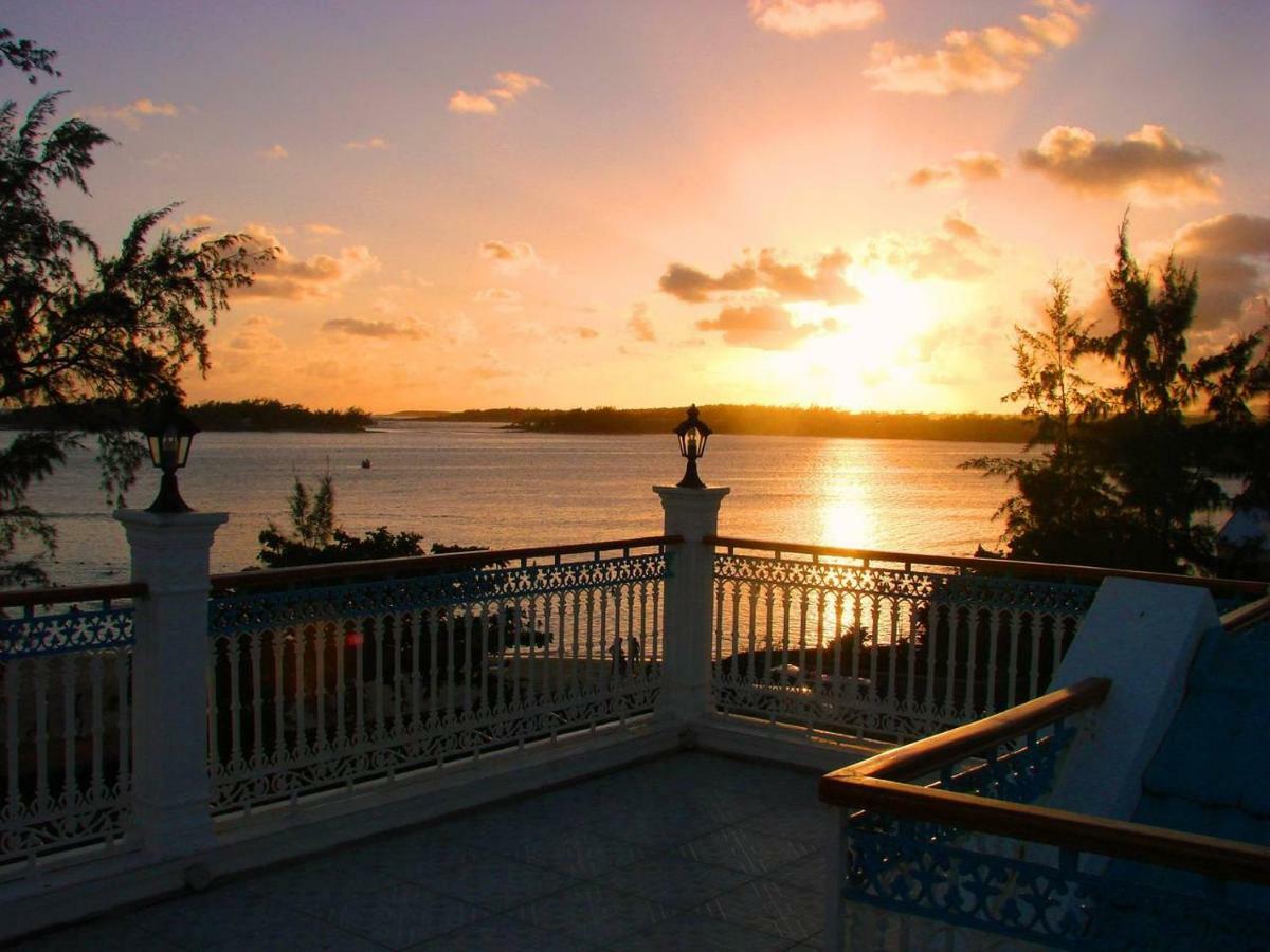 Villa Bella Charming Beachfront Guesthouse Blue Bay Zewnętrze zdjęcie